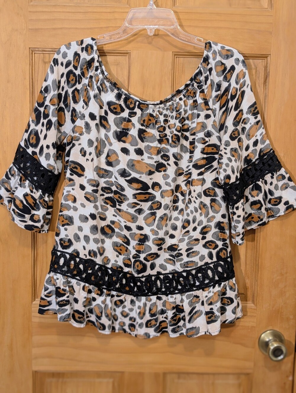 Cato Est 1946 Top Blouse Animal Leopard Print 3/4 Bell Sleeves Chic Boho Sz LG